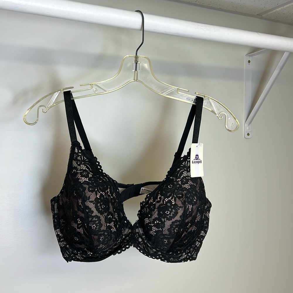 NWT B. Tempt’d by Wacoal Black Lace Underwire Bra- 38D
